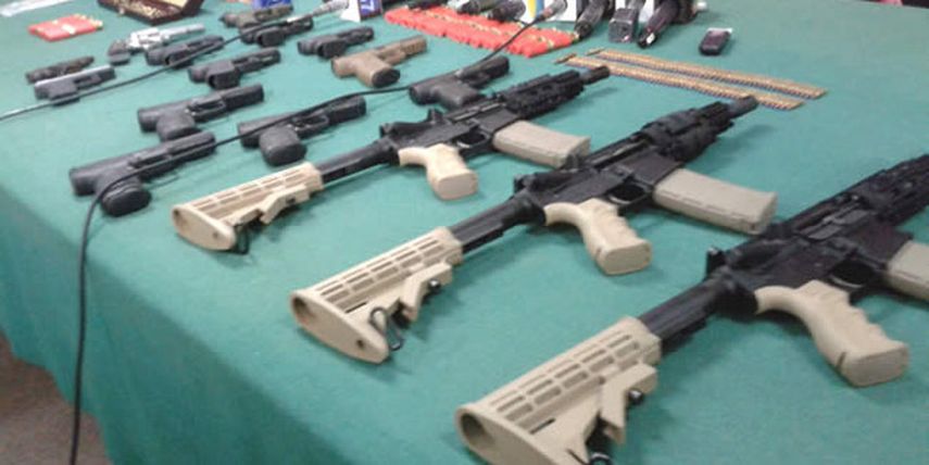 El contrabando de armas está penado por la ley. Javier Nenos Rea fue engañado por un agente encubierto en EEUU. (EFE)