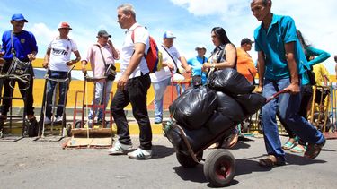La situación en Barranquilla es cada vez más crítica porque cada día llegan personas de Venezuela en condiciones precarias.