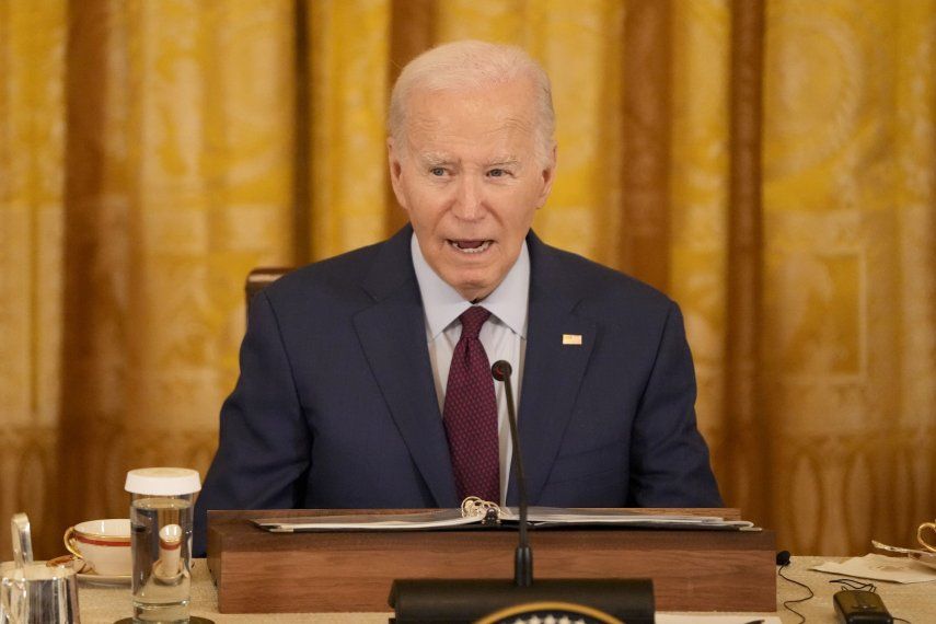 El presidente de Estados Unidos, Joe Biden, interviene en una cumbre trilateral con su homólogo filipino, Ferdinand Marcos Jr., y con el primer ministro de Japón, Fumio Kishida, en la Casa Blanca, Washington, el 11 de abril de 2024.&nbsp;