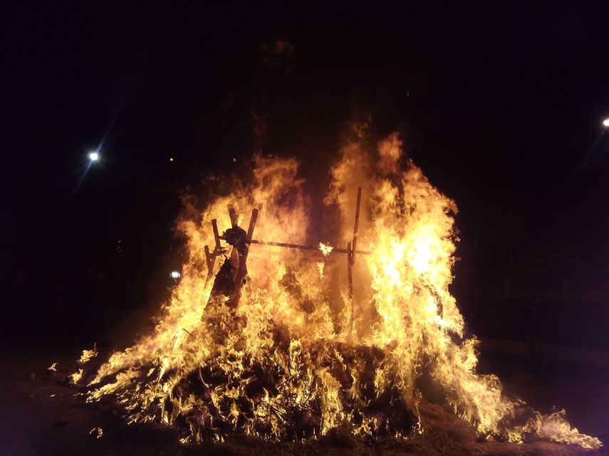 Los hechos ocurrieron el pasado viernes en la comunidad rural&nbsp;El Cortezal&nbsp;(noreste),&nbsp;cuando Trujillo fue lanzada a una hoguera por miembros de la&nbsp;Iglesia Asamblea de Dios.