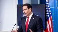 El secretario de Estado, Marco Rubio, habla con los periodistas en la Casa Blanca.