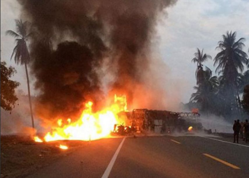 Se encontraron los restos calcinados de lo que podrían ser 14 personas, aunque la cifra de víctimas podría aumentar una vez que la Fiscalía estatal realice los peritajes respectivos.