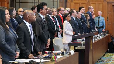 Delcy Rodríguez encabezó la comitiva de Venezuela en la Corte de La Haya donde se dirime la controversia sobre el Esequibo, en la cual también estuvo presente la de Guayana, este 11 de mayo de 2026.&nbsp; 