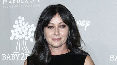 En esta foto del 14 de noviembre de 2015, la actriz Shannen Doherty llega a la 4ta gala anual de Baby2Baby en Culver City, California.