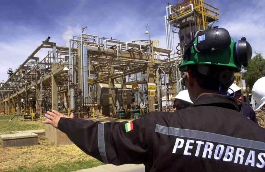 La estatal petrolera de Brasil, Petrobras, ya no recibe la cantidad de gas pactada con Bolivia porque este país tiene una producción limitada de esta materia prima.