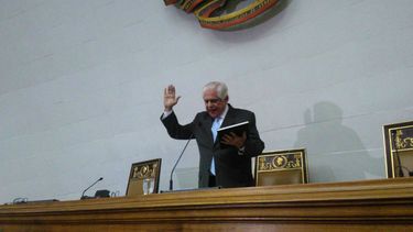 El diputado opositor Omar Barboza fue elegido como nuevo presidente del Parlamento venezolano.