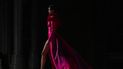 Una modelo luce una creación de la colección de alta costura primavera verano 2022 de Elie Saab en París, el miércoles 26 de enero de 2022. Una modelo luce una creación de la colección de alta costura primavera verano 2022 de Elie Saab en París, el miércoles 26 de enero de 2022.