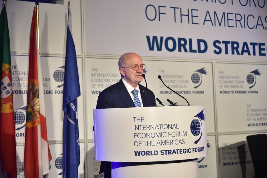 Eduardo Padrón, presidente del Miami-Dade College&nbsp; y patrocinador del forum.