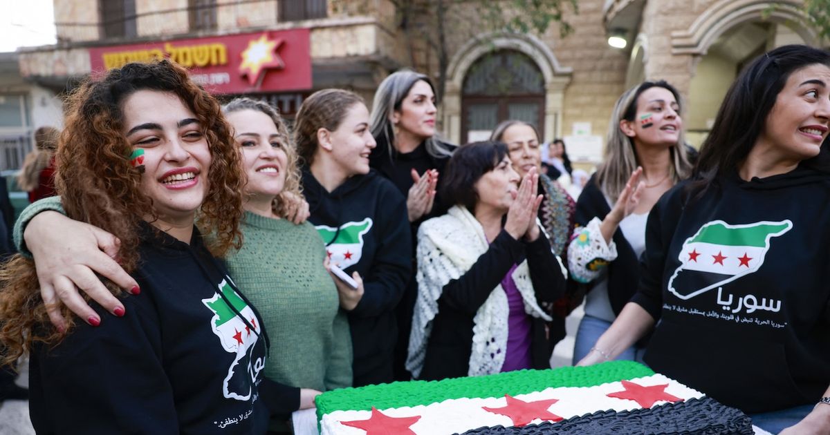 Más de medio millón de sirios refugiados en Turquía regresan a su país tras caída de Bashar al Asad