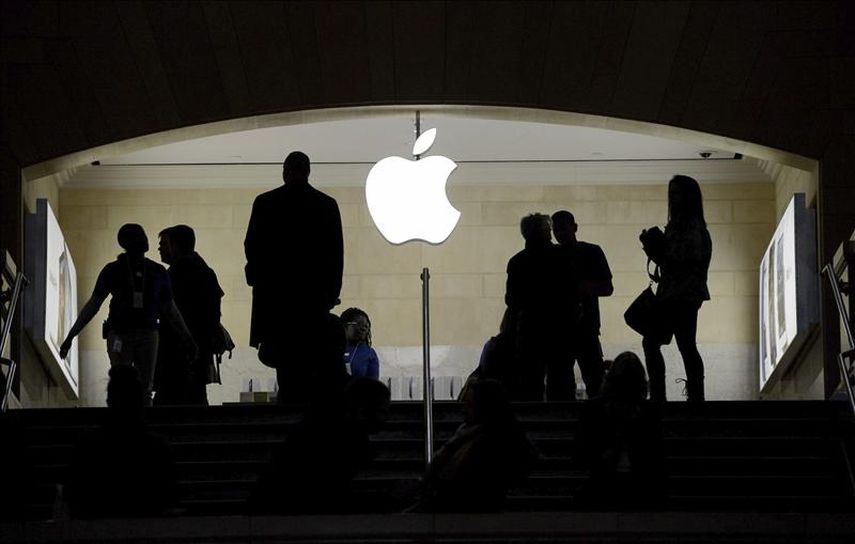 La alianza forma parte de los esfuerzos de Apple para aumentar su presencia entre los usuarios corporativos. (EFE)
