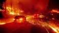 Una carretera envuelta en brasas del incendio Kinkade en la comunidad de Jimtown en el condado Sonoma, California, el 24 de octubre de 2019.&nbsp;