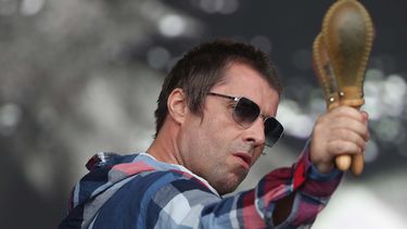 Conocimos a Barbara cuanto tocamos en Dubl&iacute;n y ellos se mostraron muy interesados. Danny Boyle se apunt&oacute; a la pel&iacute;cula despu&eacute;s de eso, as&iacute; que hay una conexi&oacute;n cercana ah&iacute;, dijo el int&eacute;rprete.&nbsp;
