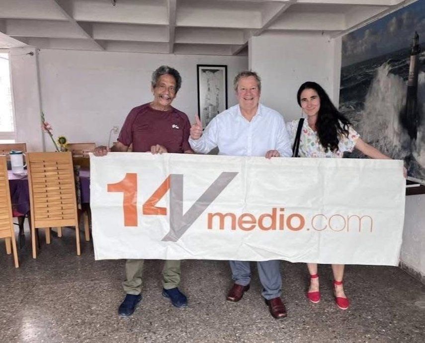 Mike Hammer en la redacción de 14ymedio.