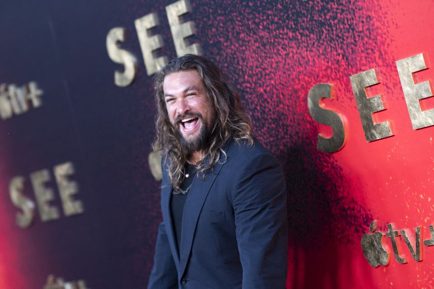 En esta foto de archivo tomada el 23 de agosto de 2022, el actor estadounidense Jason Momoa llega para el estreno de la temporada 3 de See en el Teatro DGA en Los Ángeles, California.