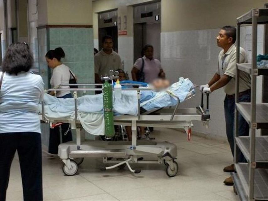 La crisis hospitalaria es de viaje data (ARCHIVO/EFE)