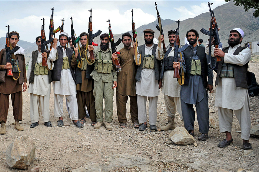 Los talibanes nombraron hoy oficialmente a Ajtar Mansur nuevo líder del grupo tras la muerte de su fundador, el mulá Omar. (CORTESÍA) 