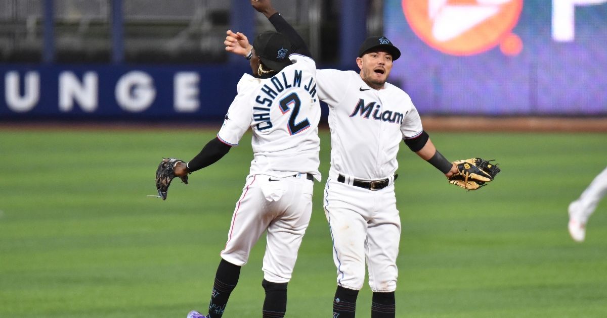 Los Miami Marlins celebran la herencia cubana con tributo a los