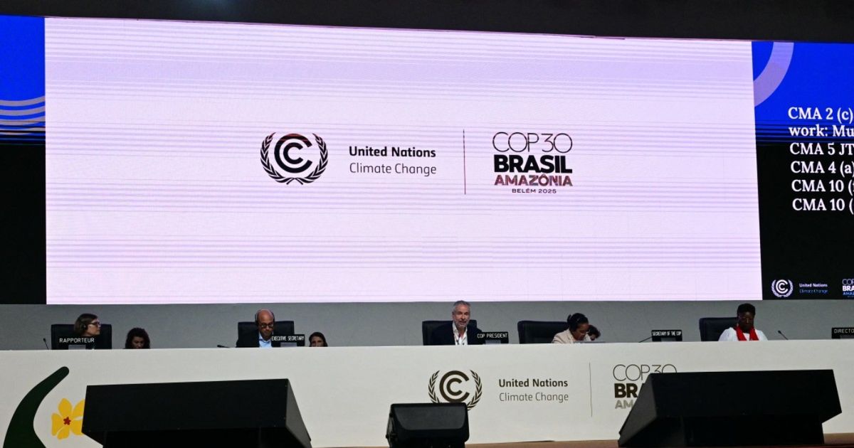 La COP30 logra acuerdo climático, pero sin objetivos concretos sobre fin de los combustibles fósiles