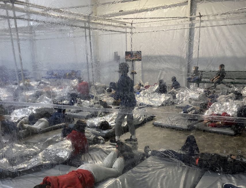 Foto de archivode niños inmigrantes.