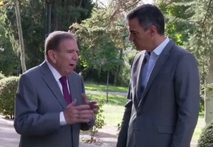 Edmundo González Urrutia y Pedro Sánchez, en La Moncloa. Edmundo González Urrutia y Pedro Sánchez, en La Moncloa.