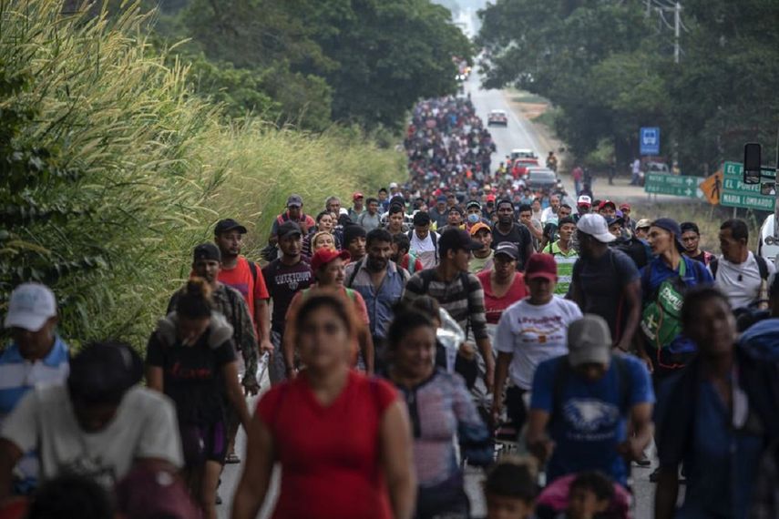 Caravana de migrantes suma 7.000 personas en su cruce por M xico