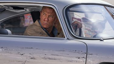 En esta imagen difundida por Metro Goldwyn Mayer Pictures, Daniel Craig en una escena de No Time To Die.