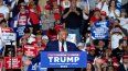 El expresidente Donald Trump durante el acto de campaña en la ciudad de Hialeah, Florida.