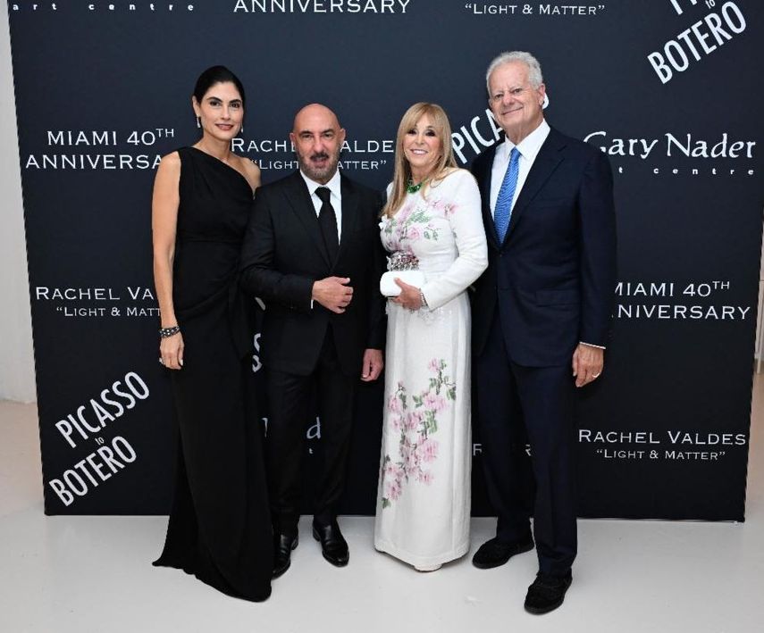 Jennifer Nader, Gary Nader, Iris Smith y Michael Smith, durante Gary Nader 40th Anniversary Gala.