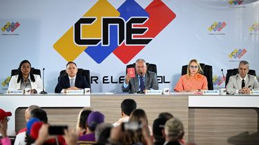El CNE del régimen recibió la postulación de Edmundo González Urrutia como abanderado de la oposición venezolana. 