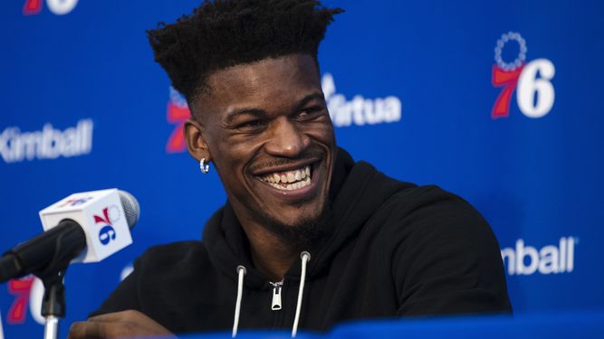 Miami obtiene a Butler y Meyers Leonard; los Blazers reciben a Hassan Whiteside; los Clippers a Maurice Harkless y una futura selección de primera ronda, y los 76ers adquieren a Josh Richardson.