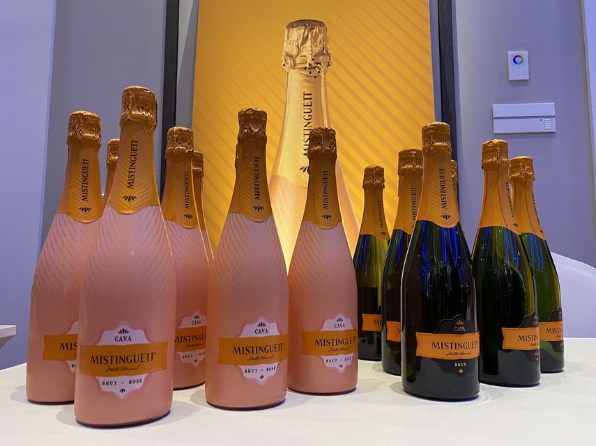 Botellas de cava Mistinguett en el Festival Sparkle 41, en Miami.&nbsp;