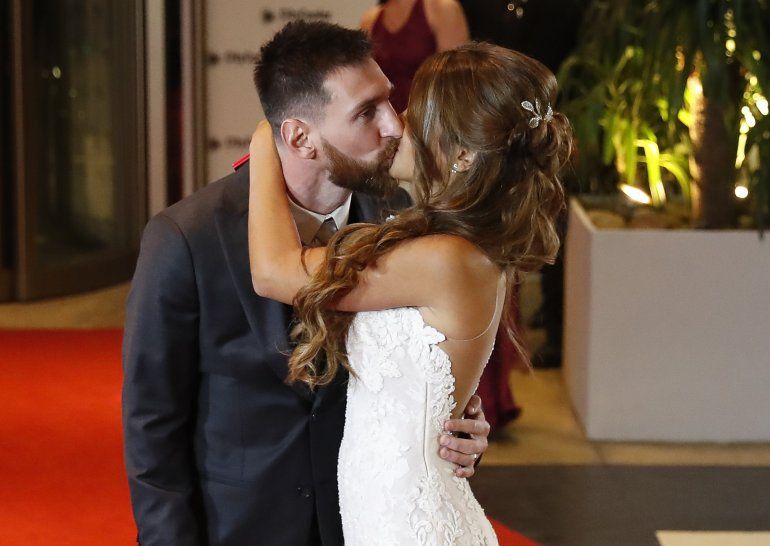 Lionel Messi se casa con Antonella Roccuzzo tras diez años en pareja