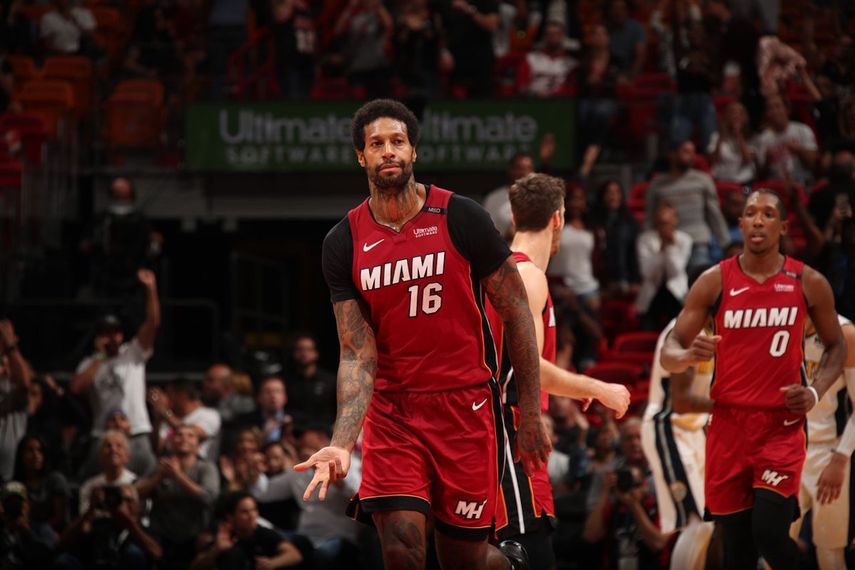 Con la victoria, los Heat están en el séptimo puesto de la Conferencia Este que les da derecho a estar en los playoffs.