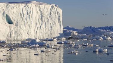 El glaciar se está desintegrando y soltando icebergs de gran volumen en el océano (CORTESÍA/Heraldo.es)