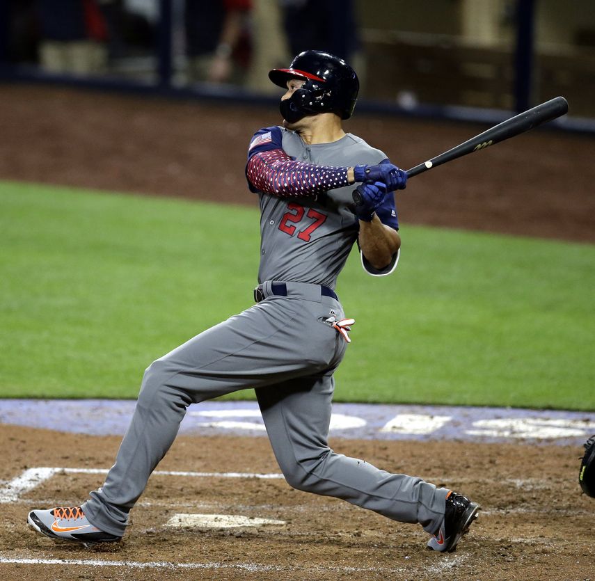 Stanton conectó el batazo en la cuarta entrada ante los envíos de Ervin Santana.&nbsp;