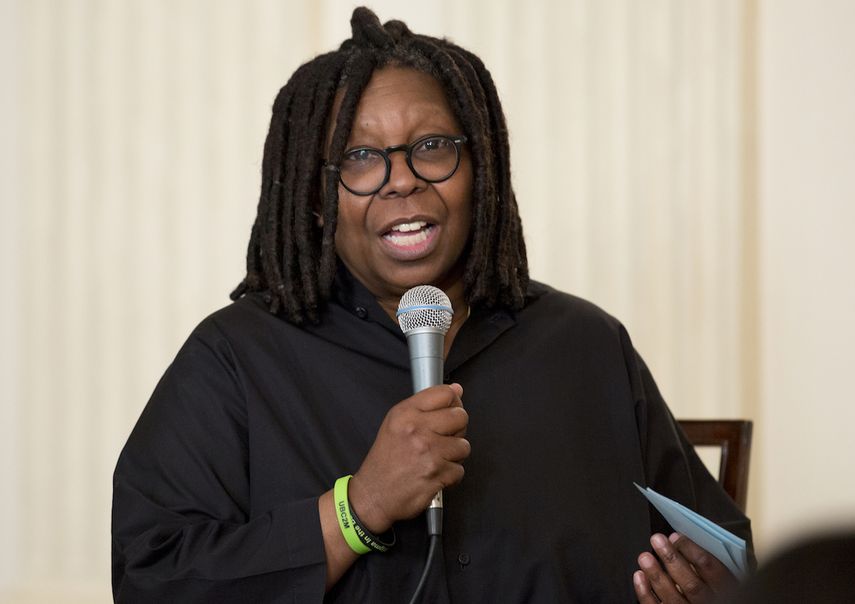 Whoopi Goldberg habla en un evento en la Casa Blanca, Washington, 16 de noviembre de 2015.