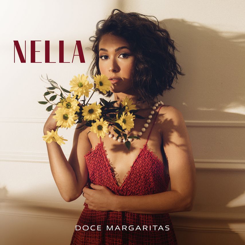 En esta imagen difundida por Sony Music Latin, la portada de Doce Margaritas, el más reciente álbum de la cantante venezolana Nella.&nbsp;