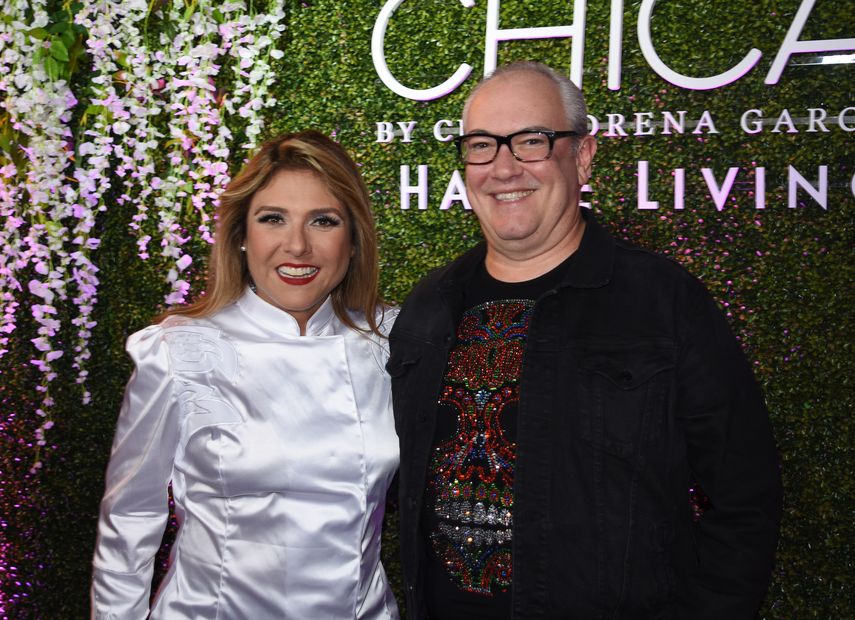 La chef Lorena Garc&iacute;a y el astr&oacute;logo Mario Vannucci.