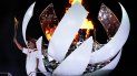 La japonesa Naomi Osaka enciende el pebetero durante la ceremonia de inauguración de los Juegos Olímpicos 2020 La japonesa Naomi Osaka enciende el pebetero durante la ceremonia de inauguración de los Juegos Olímpicos 2020