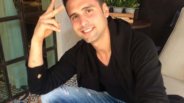 El tema incluye un video musical grabado en Utuado, en el centro de Puerto Rico y dirigido por el boricua Christian Suau, se lanzó hace dos semanas y al momento ya tiene alrededor de 7 millones de visitas.