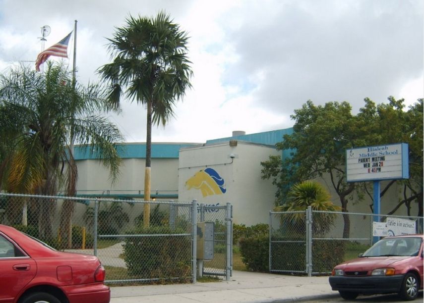 Hialeah Middle School&nbsp;es una de las escuelas donde repartirán almuerzos gratuitos a la comunidad.