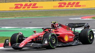 Carlos Sainz de Ferrari logró ser el más rápido de las primeras vueltas rápidas en Silverstone