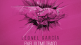 El cantautor mexicano Leonel García presenta El último trago. 