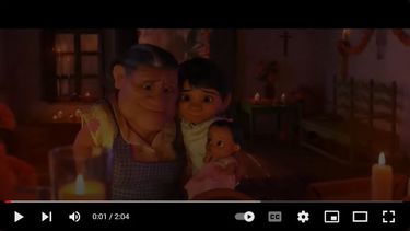La película Coco es una producción de Disney Pixar que explica la festividad del Día de los Muertos.