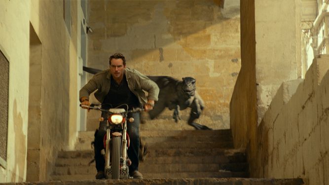 En esta imagen proporcionada por Universal Pictures, Chris Pratt en una escena de Jurassic World: Dominion.&nbsp;