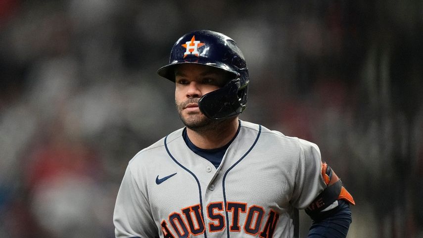 José Altuve suma dos cuadrangulares en la Serie Mundial y 23 en la historia de las postemporadas