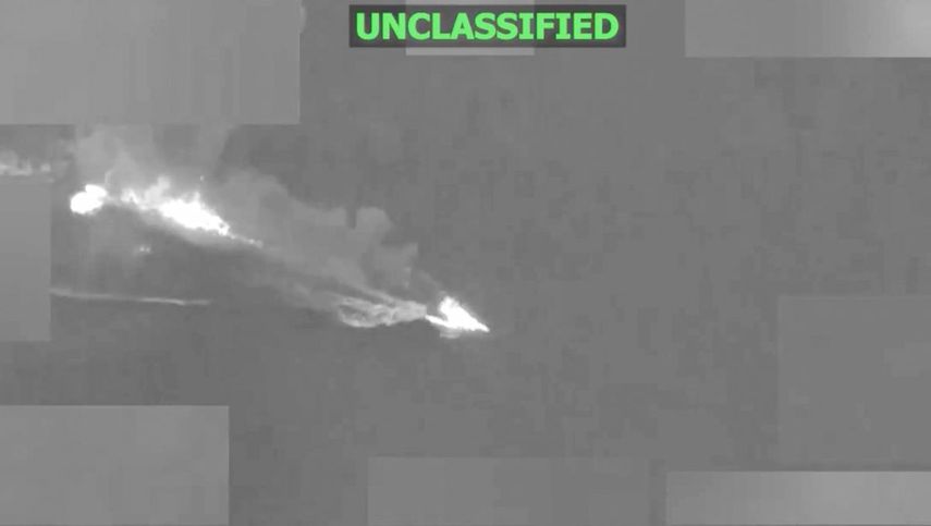 Esta captura de pantalla, obtenida de un vídeo publicado por el Comando Central de los Estados Unidos en su cuenta X @CENTCOM el 20 de marzo de 2026, muestra un ataque contra un presunto buque de contrabando de drogas en el Océano Pacífico oriental.