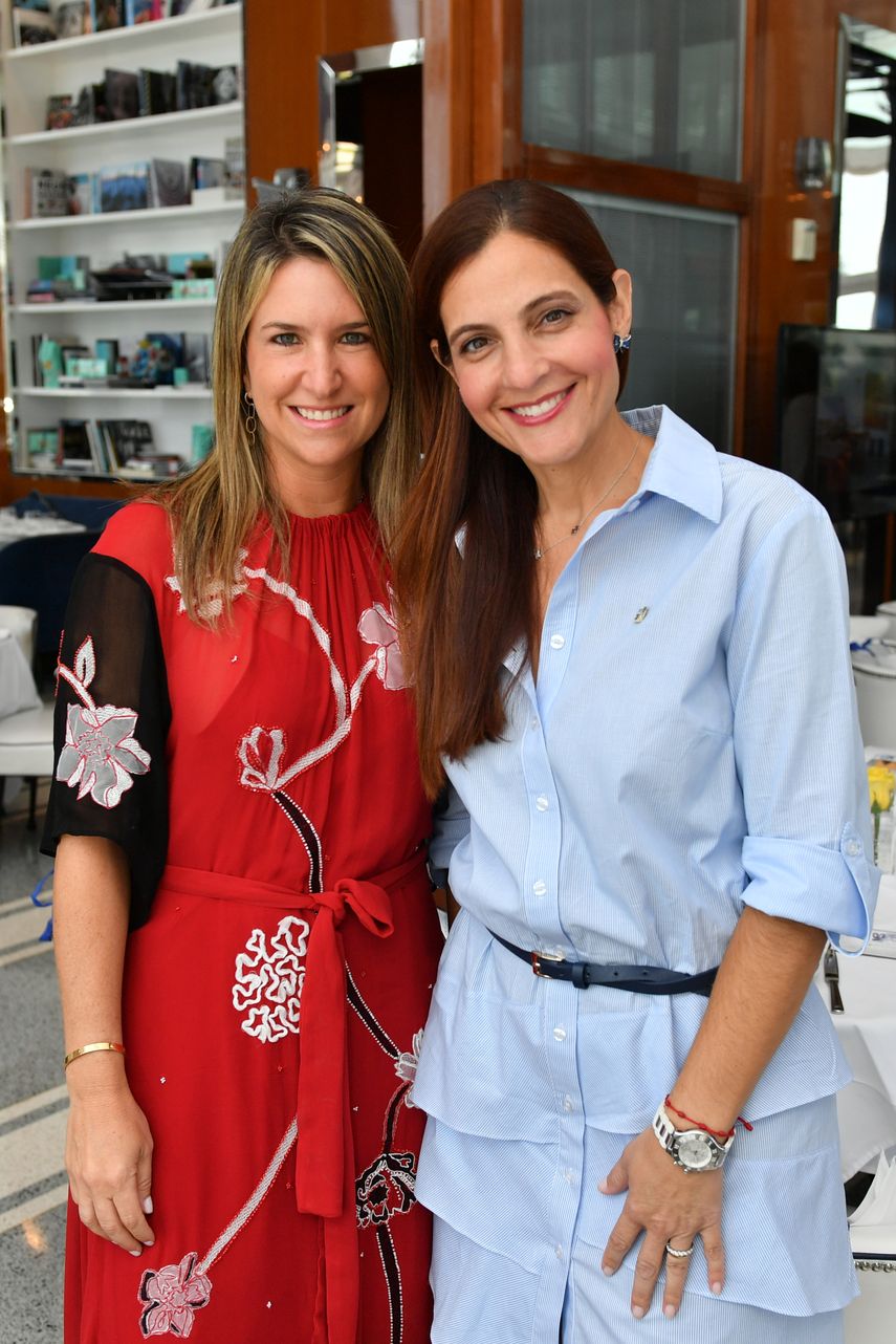 Fabiana Polito de Mezerhane y María Alejandra Mezerhane.