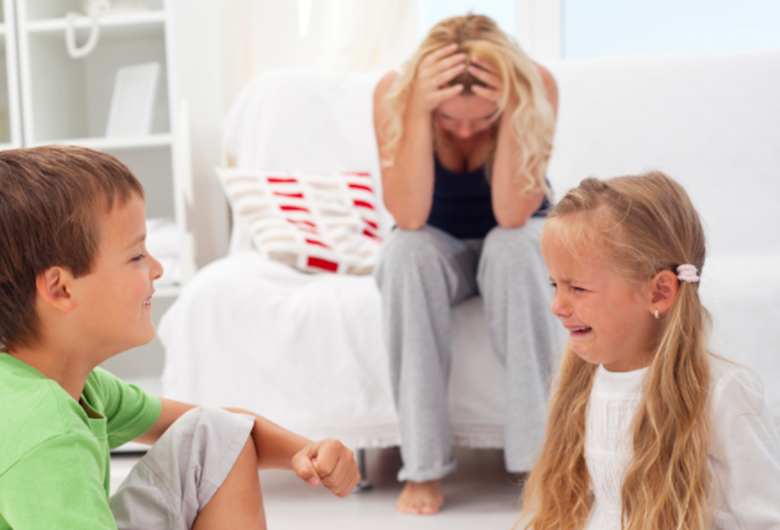 Dialoga con el niño en vez de darle órdenes.&nbsp;