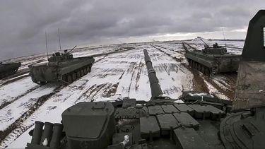 Tanques rusos a las puertas de Kiev tras negociación sin resultados
